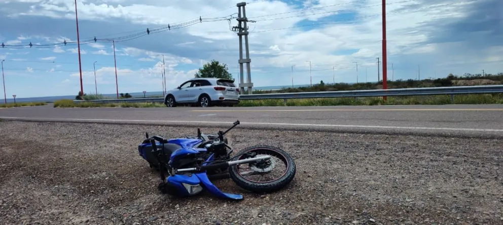 Motociclista con lesiones graves tras un accidente en el acceso de Las Grutas. 
