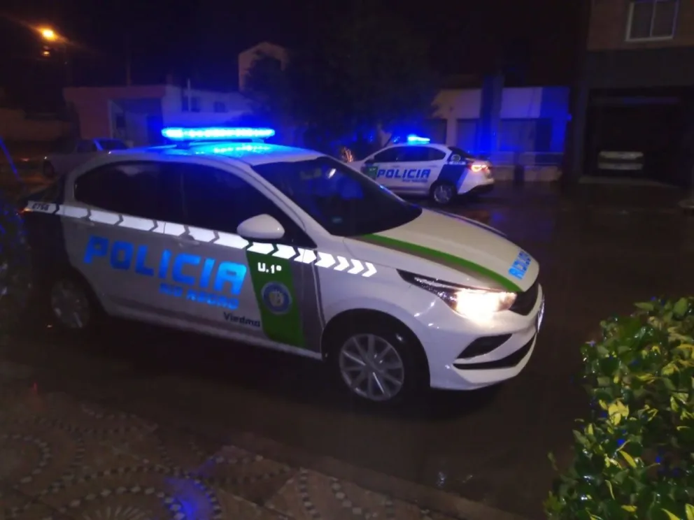 Andaban a toda velocidad en una moto. 