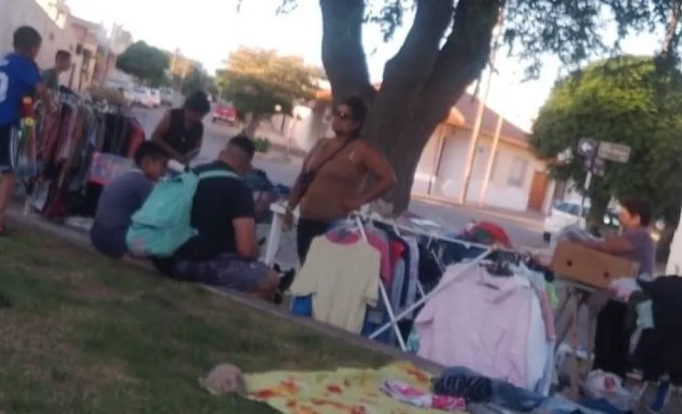 Foto proporcionada por la Feria Comunitaria de Patagones, con la persona apuntada por la comisión. 