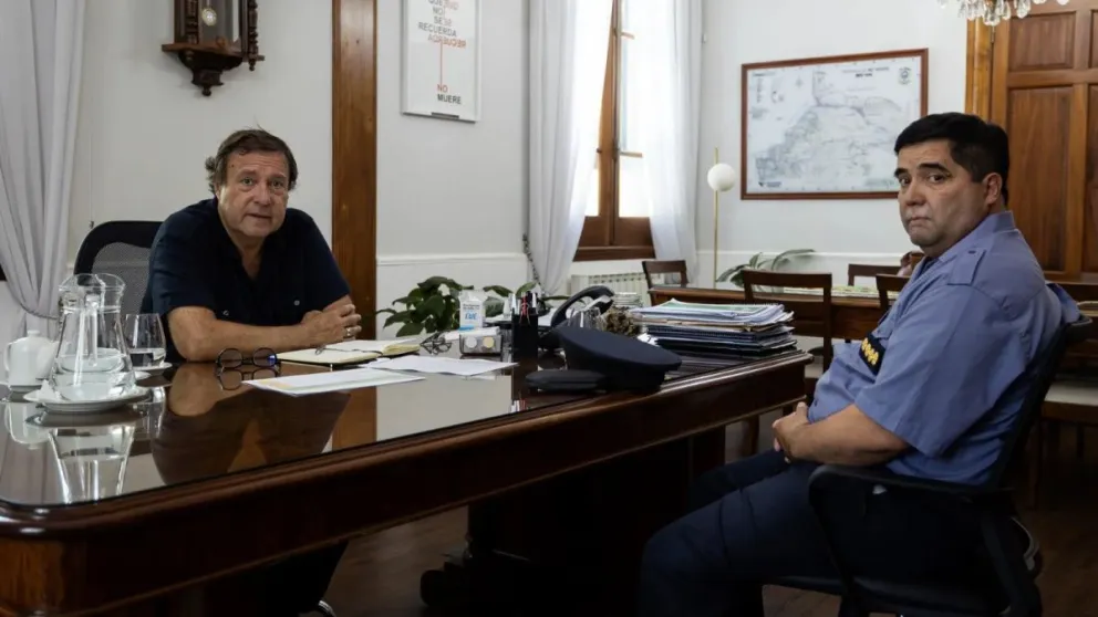 Weretilneck y el Comisario General Bertazzo.