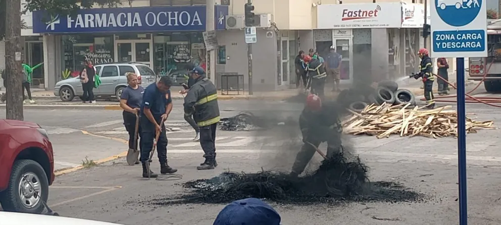 La humareda se veía desde varias cuadras.