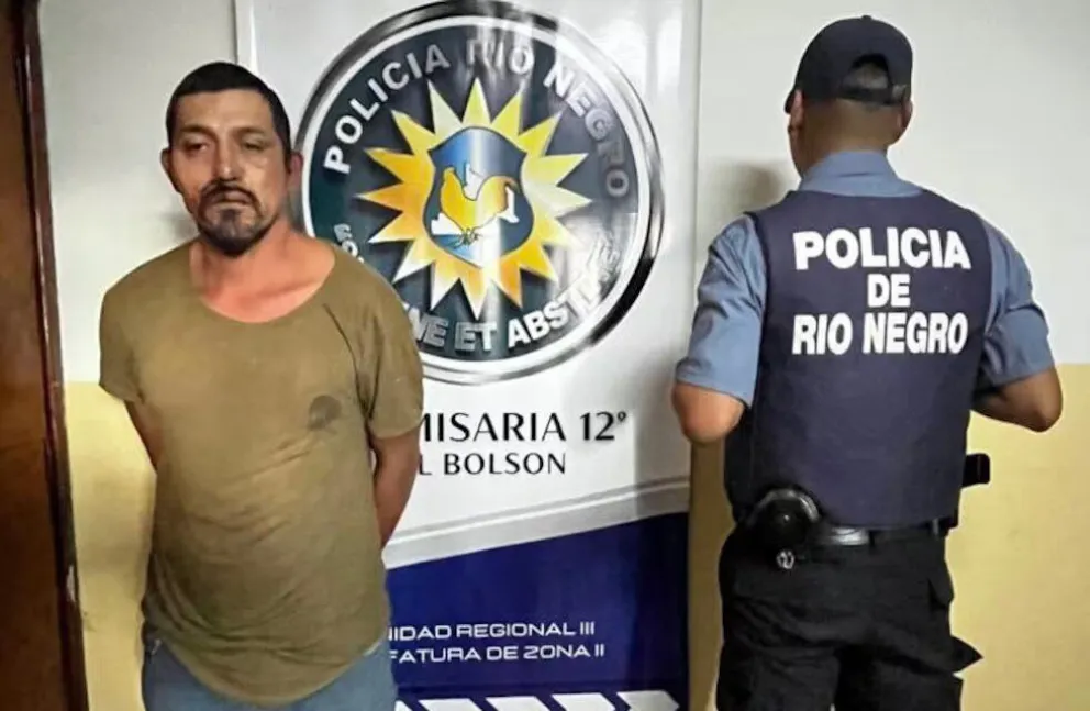 Jones Huala fue demorado por esta agresión.