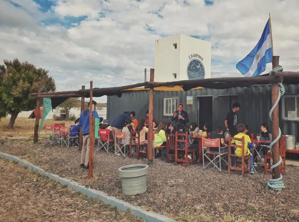 Hostel y camping Lobería