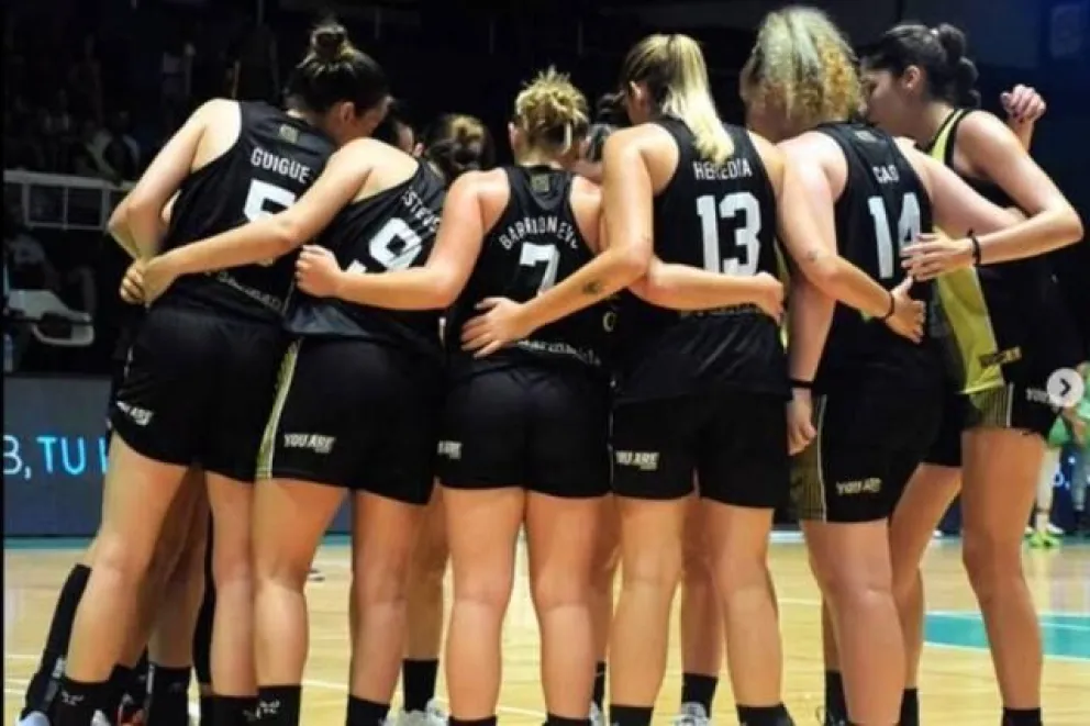 Las jugadoras afectadas consideraron el incidente como un ataque a su privacidad y decidieron suspender el partido que estaba programado.