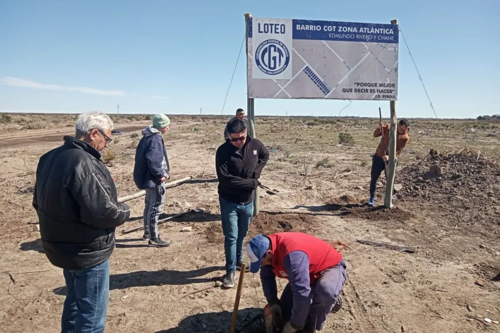 El loteo social está ubicado en el Distrito Sur. 
