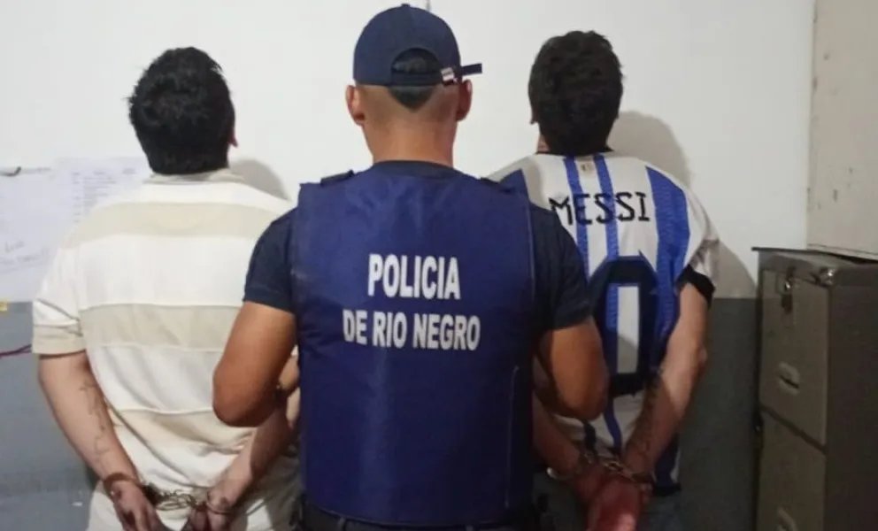 Detenidos tras una lúcida reacción de un vecino del barrio San Martín de Viedma. 