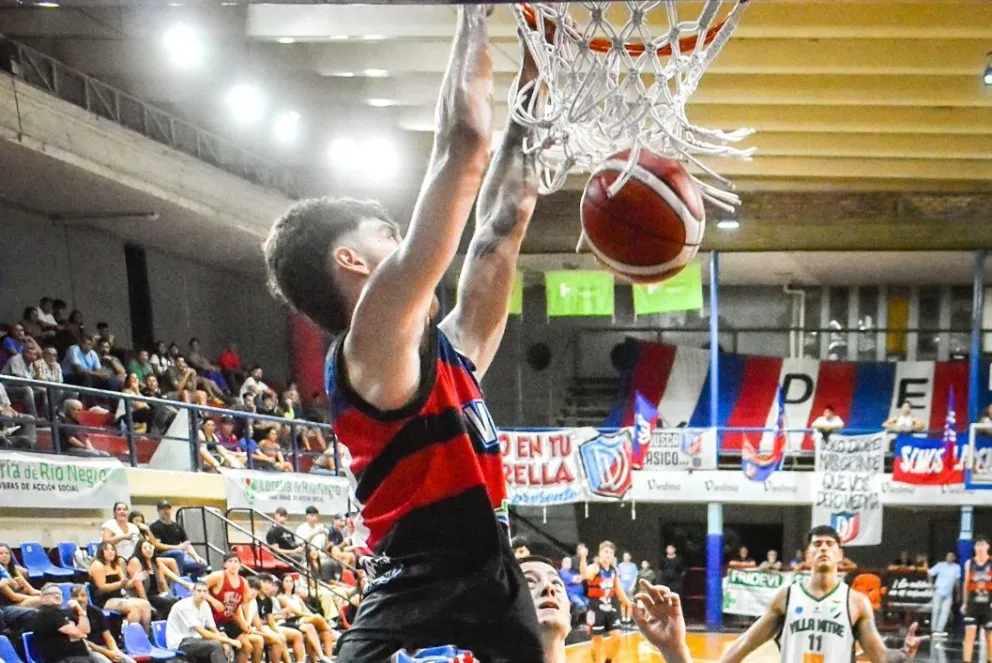 Deportivo Viedma tiene un inmejorable rendimiento. Fotos Vanesa Schwemmler para NoticiasNet. 