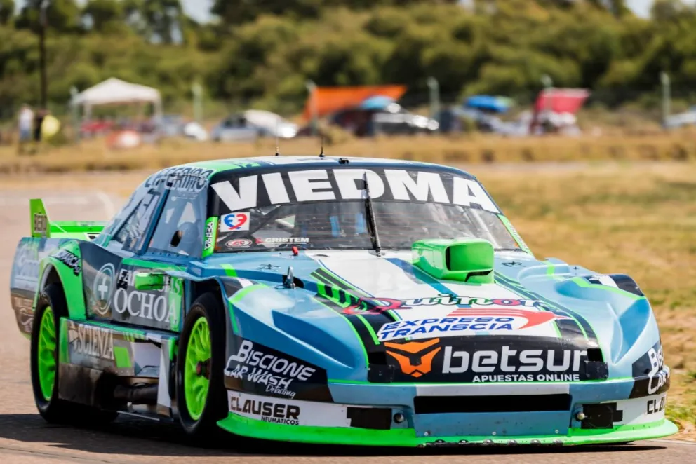 Emocionante y vibrante espectáculo con el TC y el TC Pista en Viedma. 