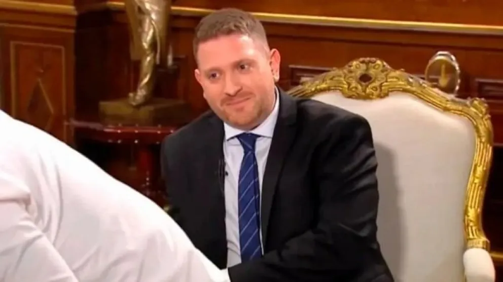 FOPEA alertó sobre los riesgos de que los periodistas sean utilizados como instrumentos de propaganda oficial.