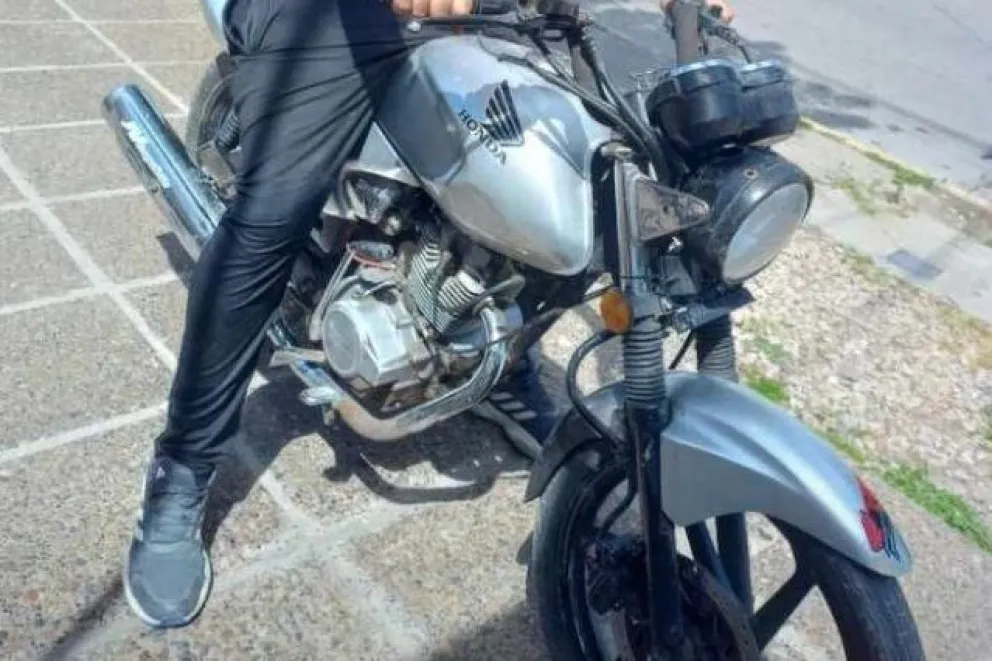 Esta es la moto robada en Patagones. 
