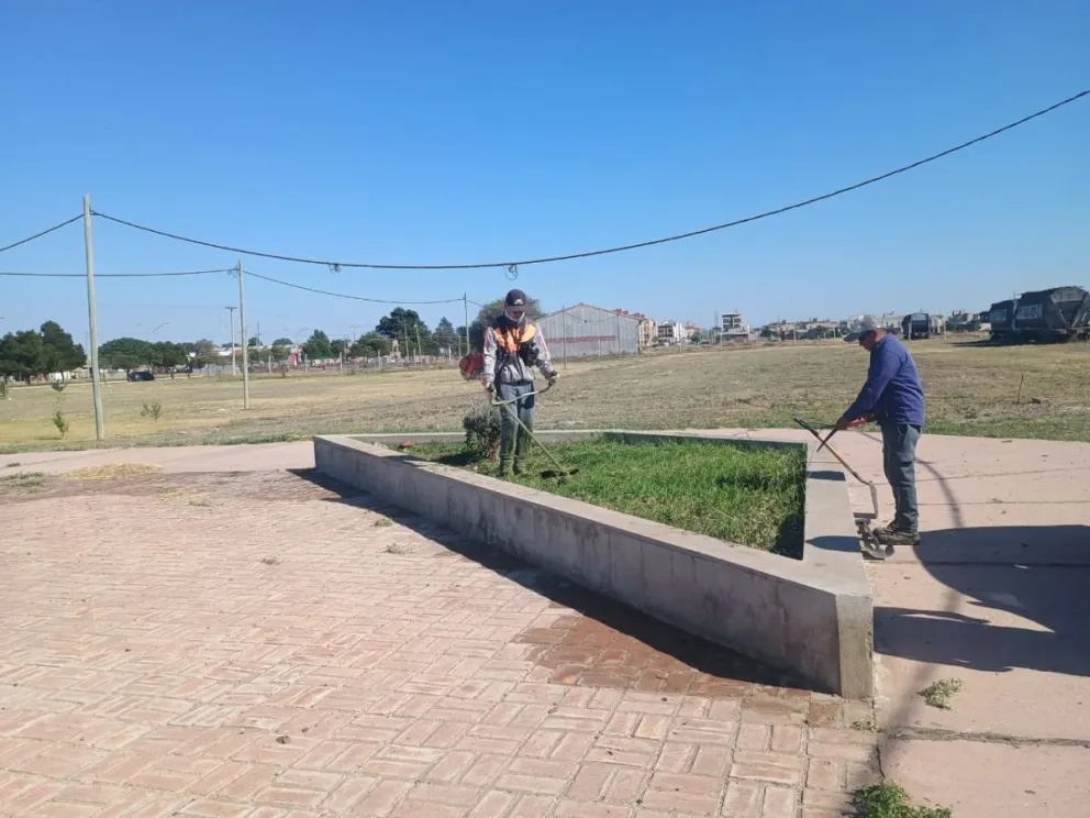 Unirán en el recordatorio a la villa 7 de Marzo, el Cerro de la Caballada y el predio de la estación ferroviaria donde ya están trabajando. Fotos Vanesa Schwemmler para NoticiasNet.