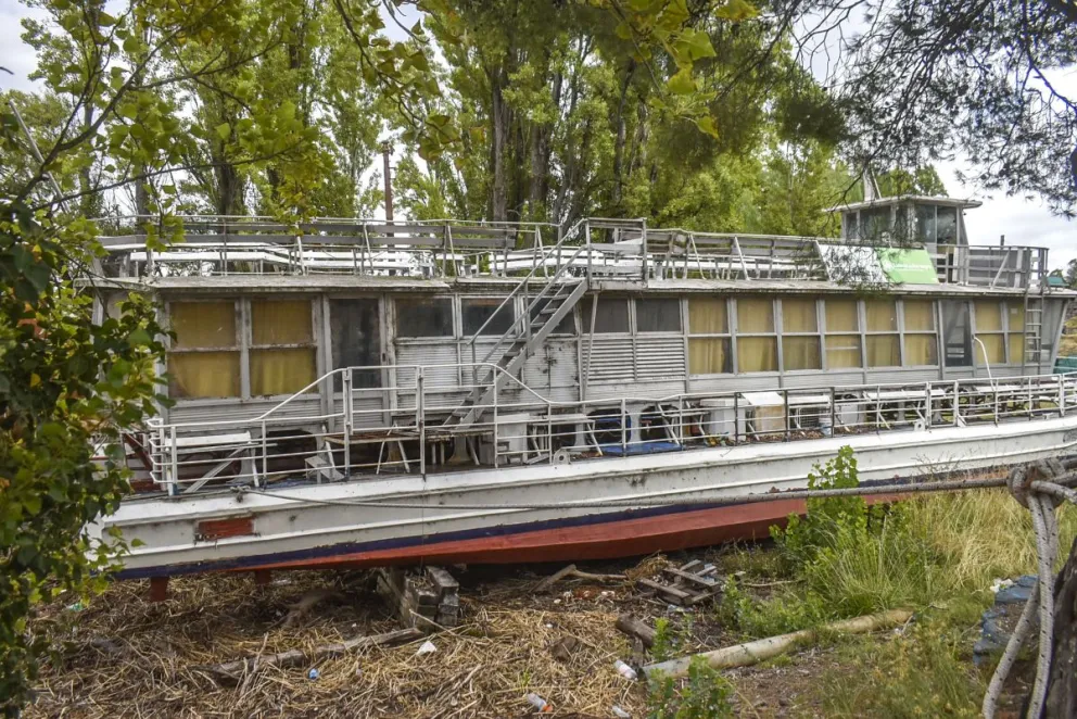 La histórica embarcación se encuentra apostada en el predio de la Prefectura de Patagones. Fotos: Vanesa Schwemmler para NoticiasNet.