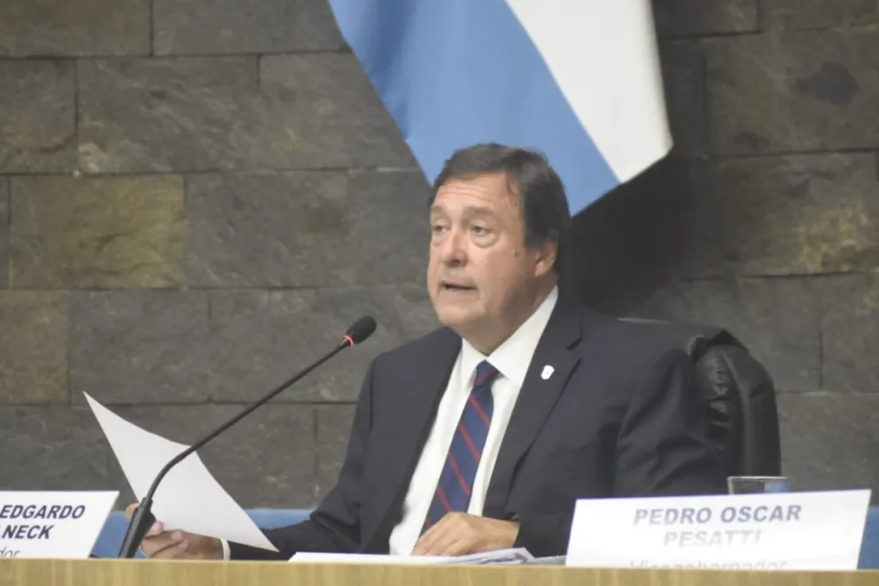 Discurso del gobernador Alberto Weretilneck en el inicio de sesiones en la Legislatura. Fotos Vanesa Schwemmler para NoticiasNet. 