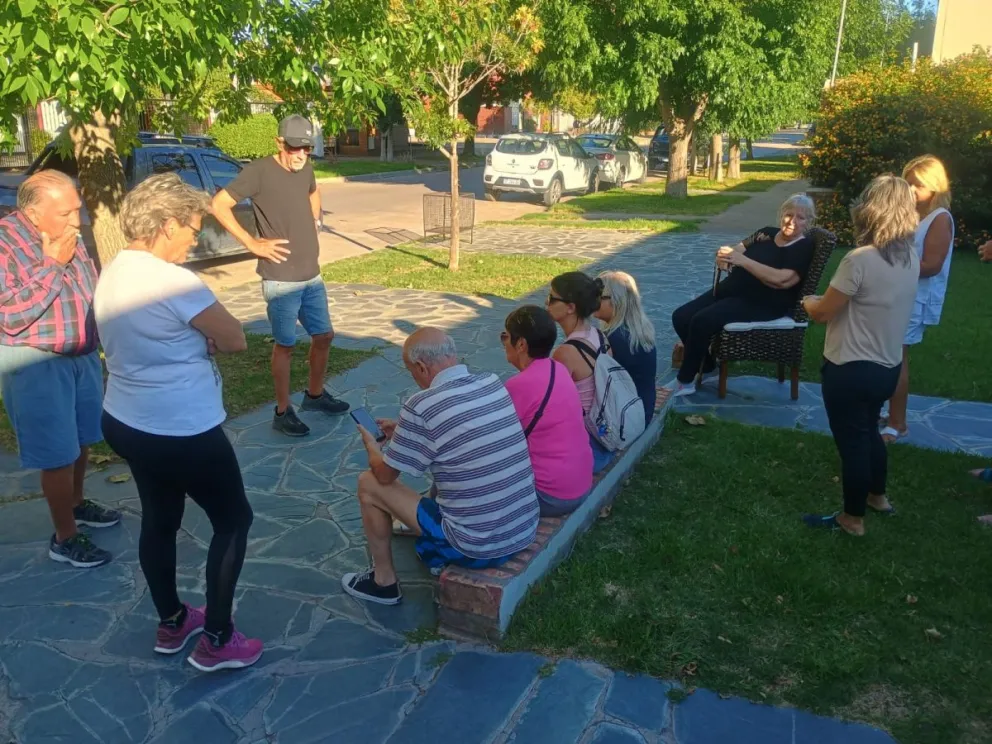 Se vivieron escenas de irritación en un improvisado plenario. Fotos Vanesa Schwemmler para NoticiasNet.