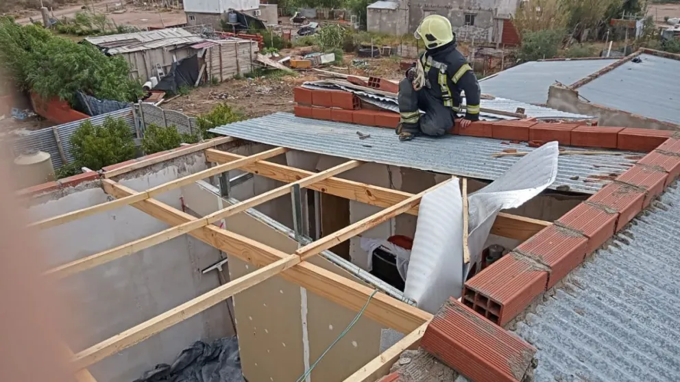 Trabajaron cuadrillas de EdeRSA y bomberos. Foto gentileza.