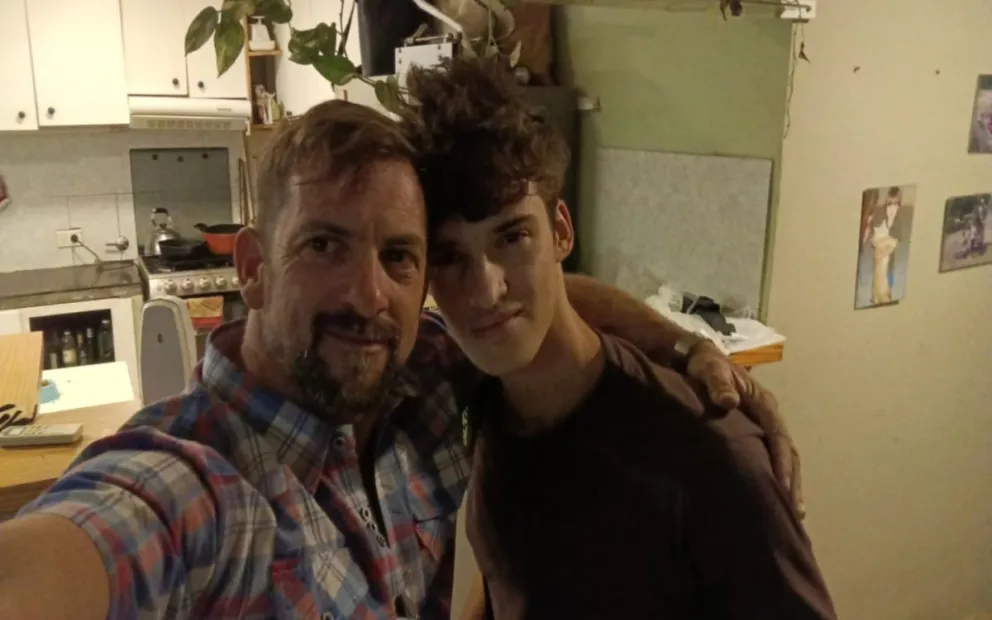 Teramo y su hijo "Alex", de retorno en El Cóndor.