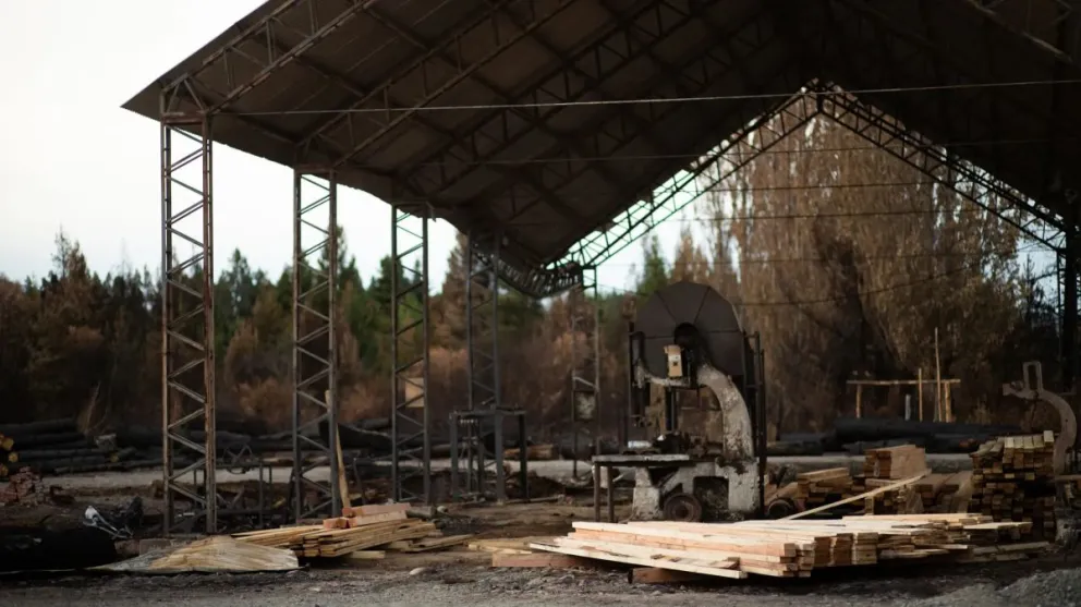 El Bolsón se reconstruye tras los incendios. 