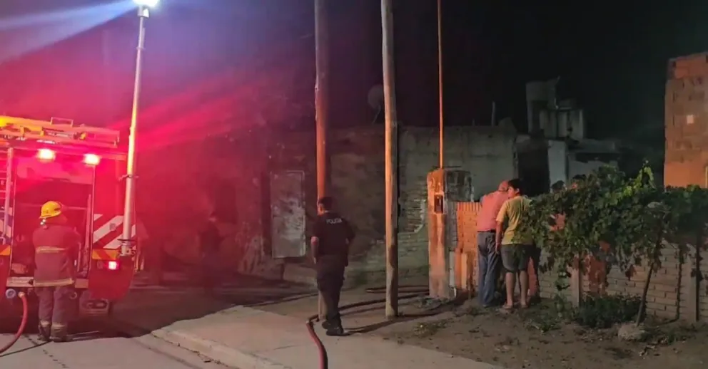 El domingo culminó su jornada con presencia policial y de bomberos. 