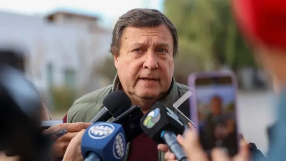 Alberto Weretilneck abordó una batería de temas de la coyuntura provincial y nacional. Foto archivo NoticiasNet. 
