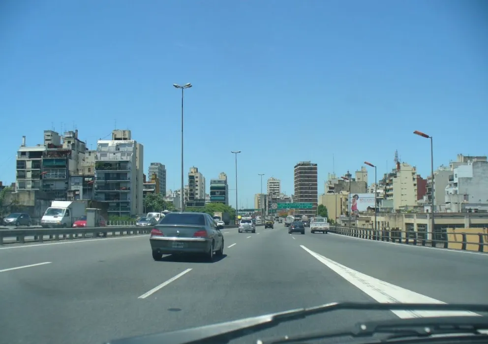 Autopista 25 de Mayo. Foto Web (Sebastián Giovanelli)