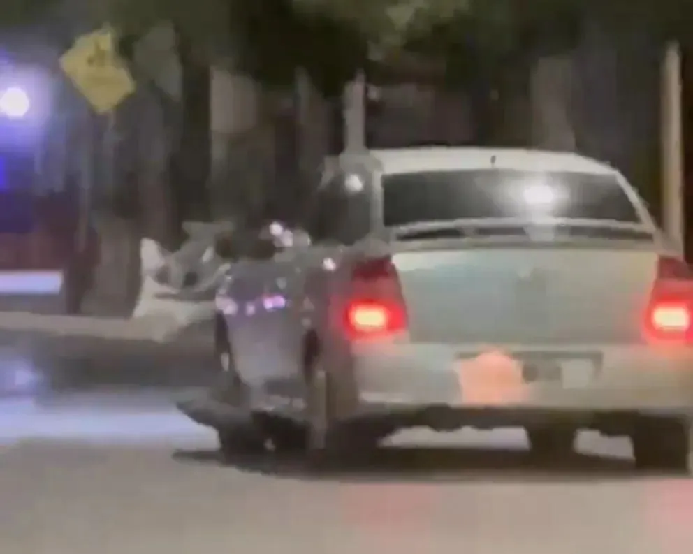 Automovilista embestió a un joven y se dio a la fuga. 