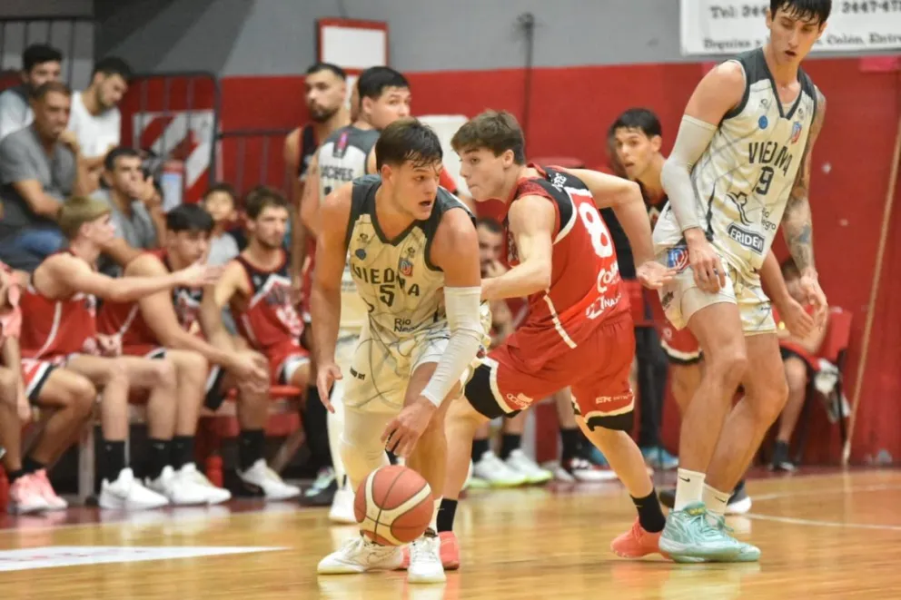 Deportivo Viedma y La Unión se enfrentan en el tercer juego de la serie.