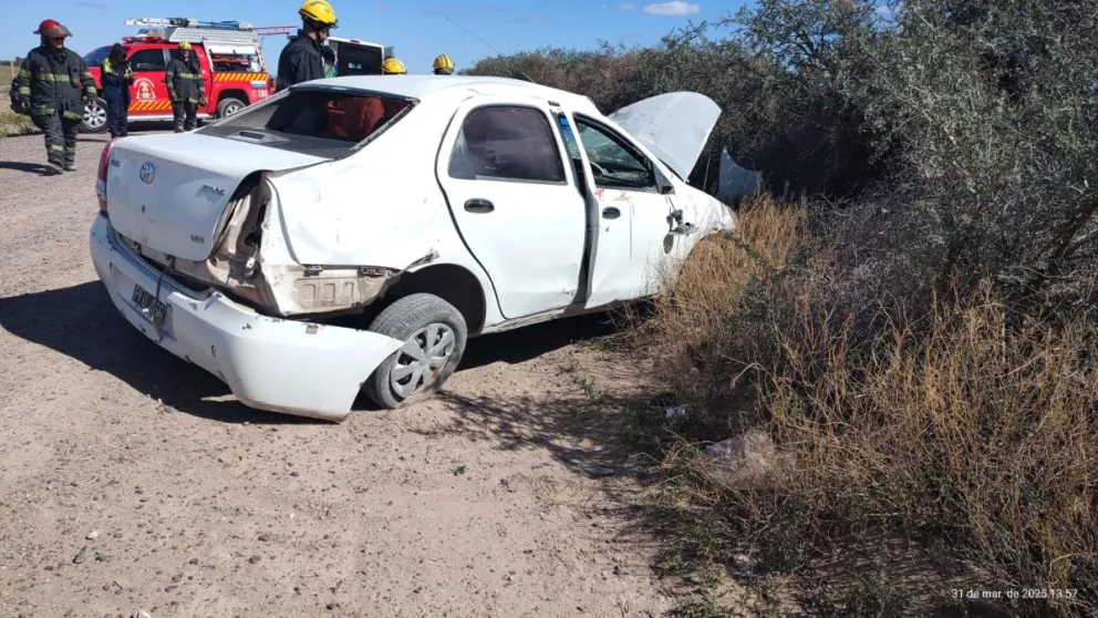 El conductor fue trasladado al hospital Pedro Ecay. 