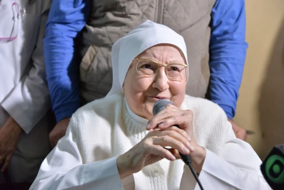 La comunidad católica de Patagones espera por un milagro. 