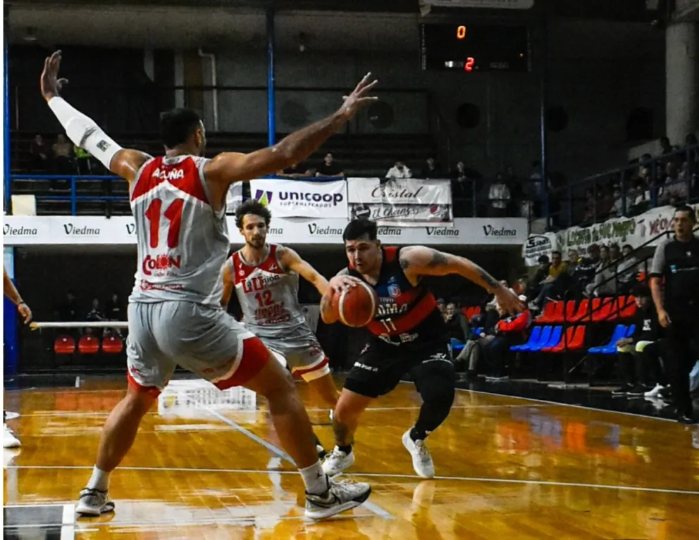 Deportivo Viedma volvió a brillar y está entre los cuatro mejores de la Liga Argentina. Fotos Vanesa Schwemmler NOTICIASNET. 