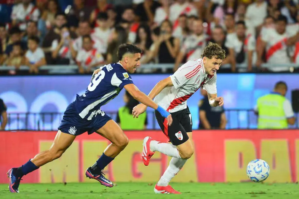 Partido por la 13° fecha del Torneo Apertura.