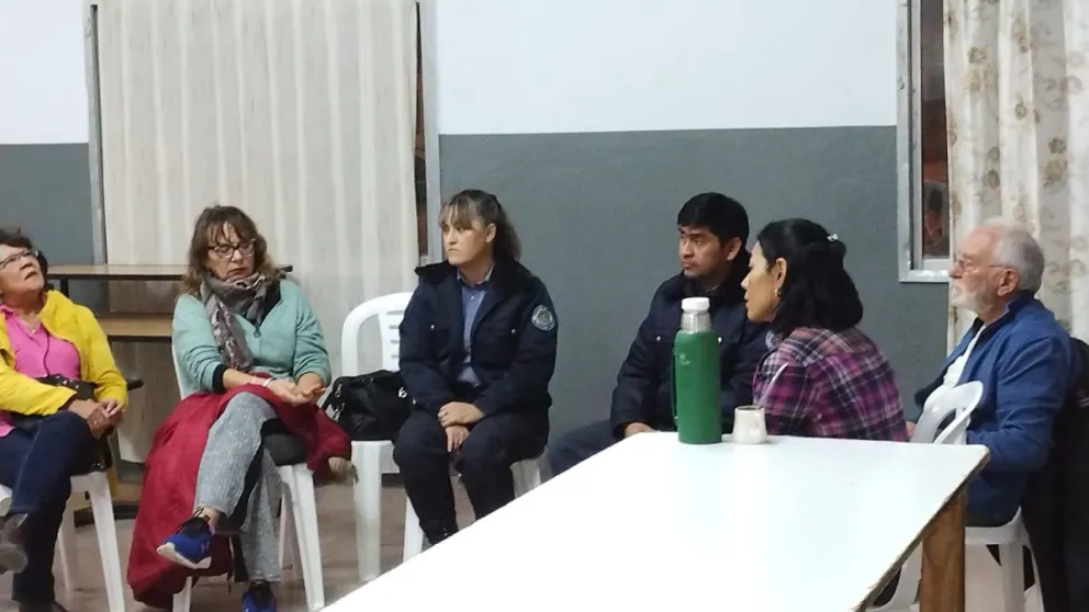 El encuentro se llevó a cabo en la sede vecinal. 