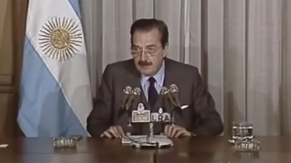 El presidente Raúl Alfonsín anunciando el traslado de la capital a la Patagonia 
