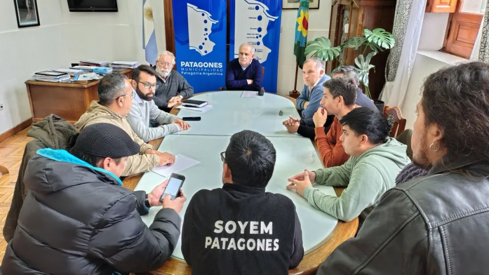 El encuentro con los gremios contó con la presencia del intendente Marino.