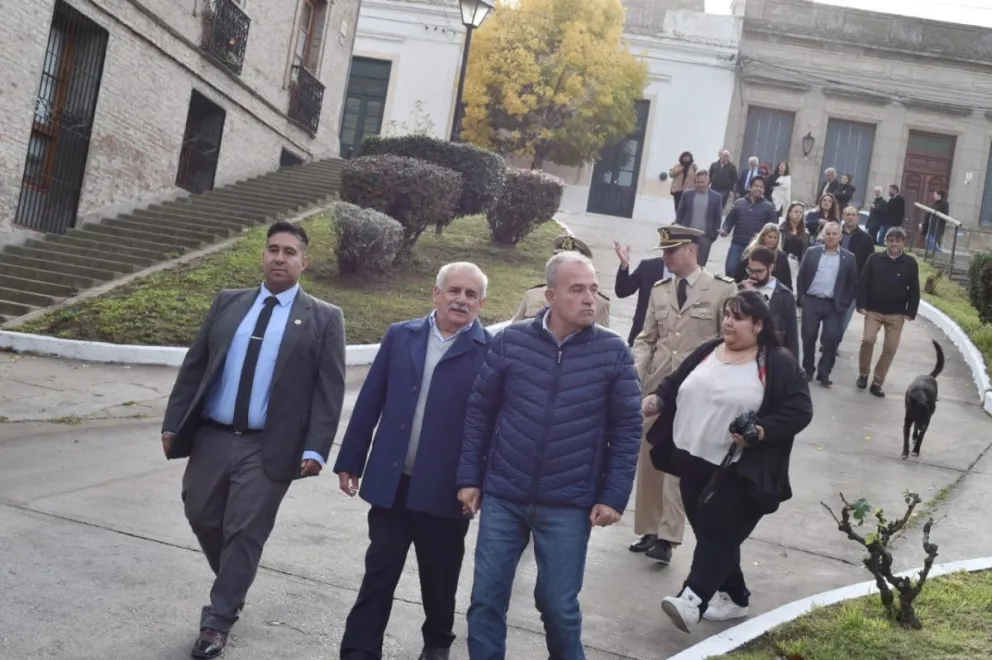 Son 246 años de historia compartida.