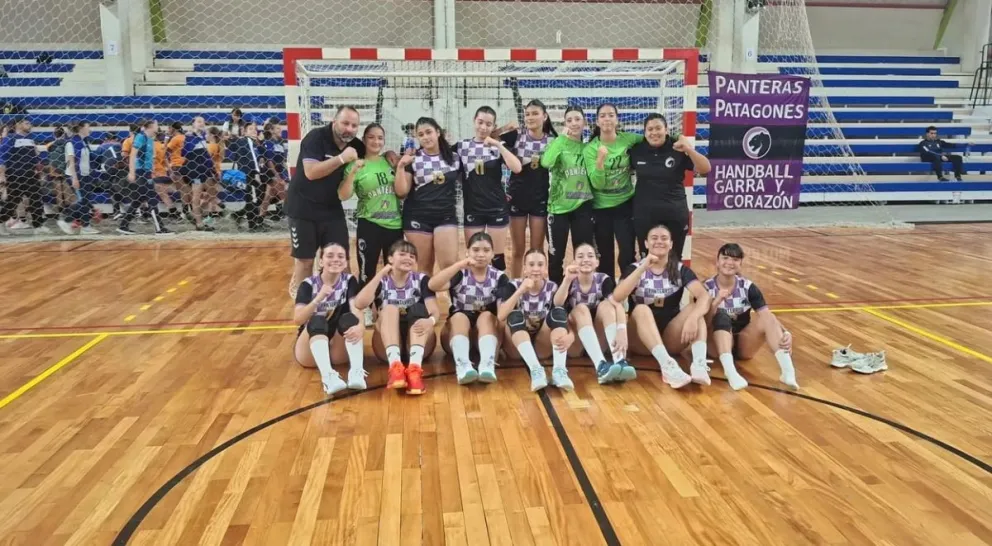 Panteras venció por 27 a 17 a Club de Regatas.