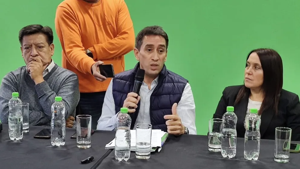 Marcos Castro brindó un detalle de las tareas de limpieza. 