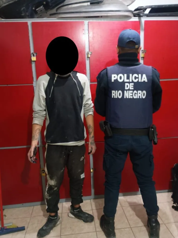 Detenido en Las 1016 Viviendas de Viedma. 