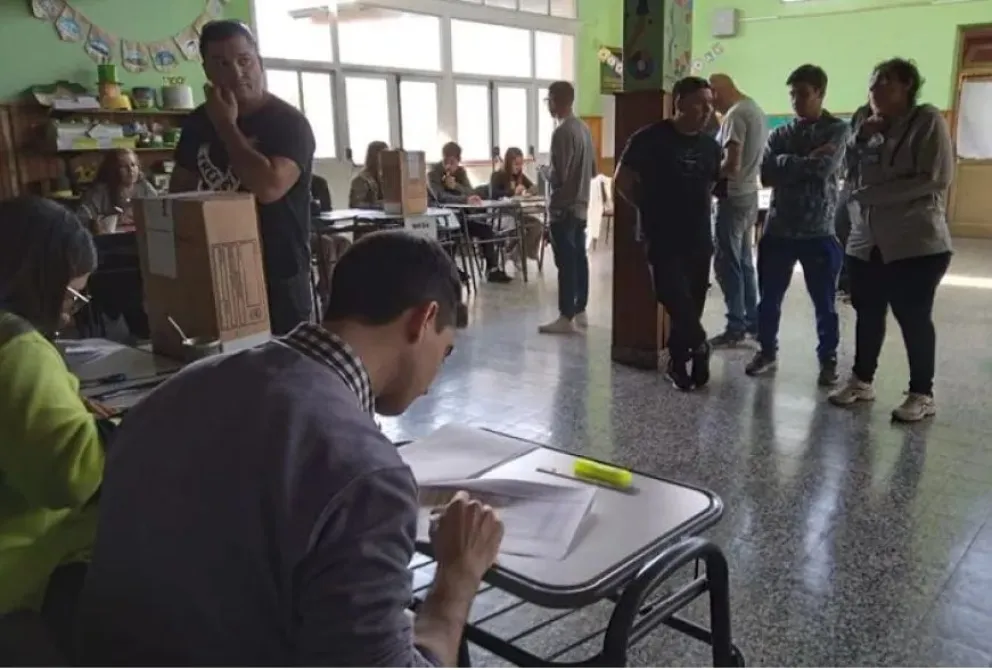 13 mesas están habilitadas para que cerca de 4.000 vecinos de Godoy voten este domingo. (Foto LCR)
