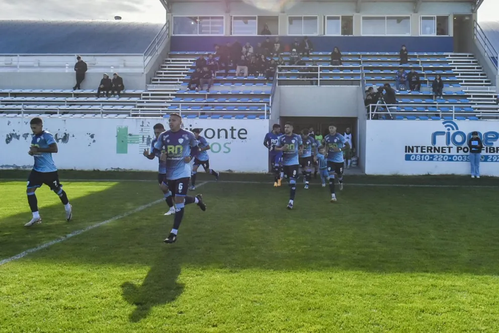 Sol vuelve a jugar frente a su gente. 