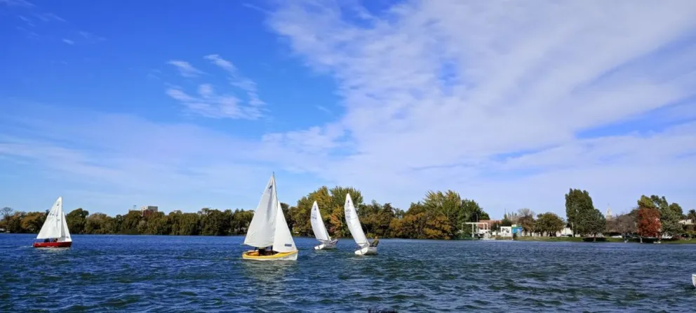 Los Pampero pusieron marco en el río Negro.