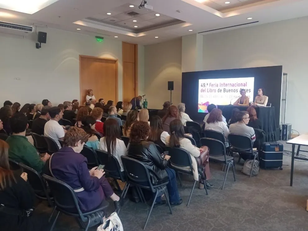 Presentación en Buenos Aires de Ángela Cuellar y Cintia Úbeda.