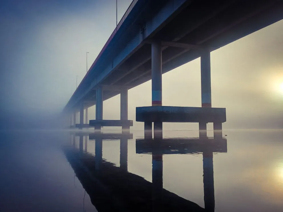 La niebla fue protagonista de la mañana del miércoles en la Comarca.