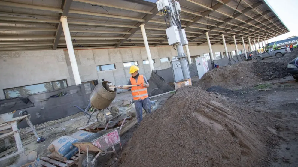 En esta etapa, se ejecutan tareas en el sector exterior.