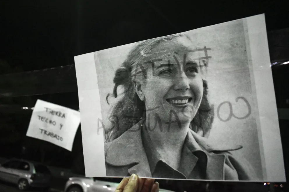 La actividad se llevó a cabo en la costanera, frente al monumento de Eva.  Fotos Vanesa Schwemmler para NoticiasNet.