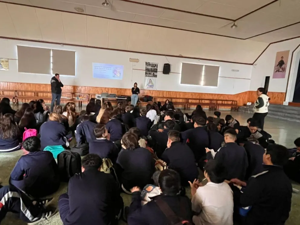 El equipo técnico llevó sus talleres a instituciones educativas.