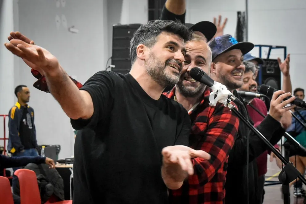 Los artistas compartieron su experiencia en la creación de murgas. (Fotos: Vanesa Schwemmler).