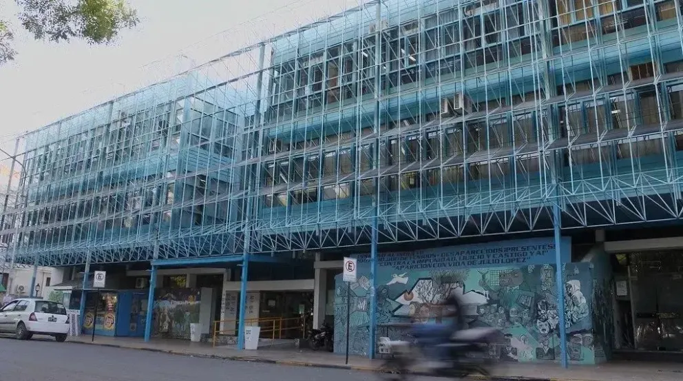 Para Salud, la deuda total incluyendo también a prepagas y aseguradoras con el sistema de salud provincial supera los 1.042 millones. Foto archivo.

