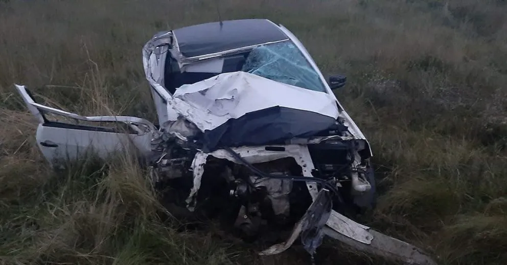 Tremendas imágenes de cómo quedó la camioneta accidentada. Fotos infoluro.com