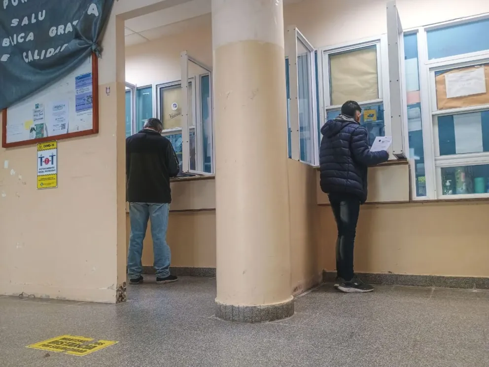 En paralelo con las filas, el nosocomio avanza con la incorporación de tecnología para quirófanos y terapia intensiva. Foto NoticiasNet (archivo).