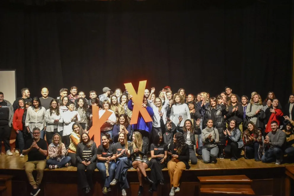 TEDxViedma comienza a gestarse con varios voluntarios. Fotos Vanesa Schwemmler/ NoticiasNet. 